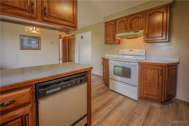 7137 Lake Road, Newfane, NY 14008