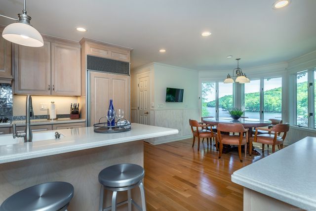 4 Harbour View Drive, New Fairfield, CT 06812