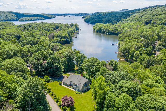 4 Harbour View Drive, New Fairfield, CT 06812