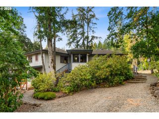 29051 FOX HOLLOW Rd, Eugene, OR 97405