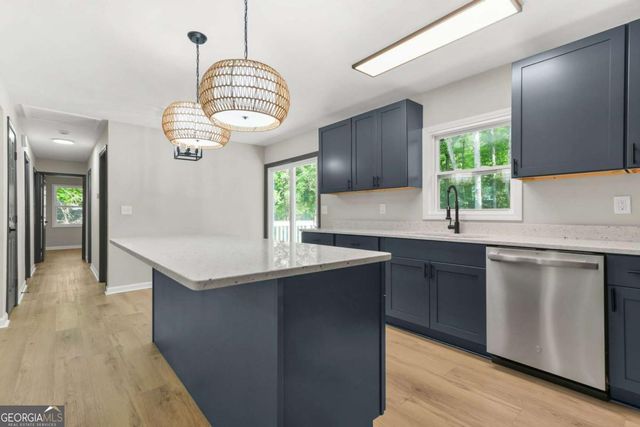 676 Hog Liver Road, Carrollton, GA 30117