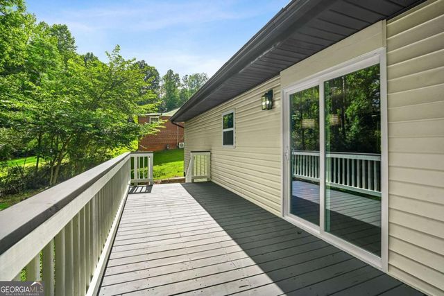 676 Hog Liver Road, Carrollton, GA 30117