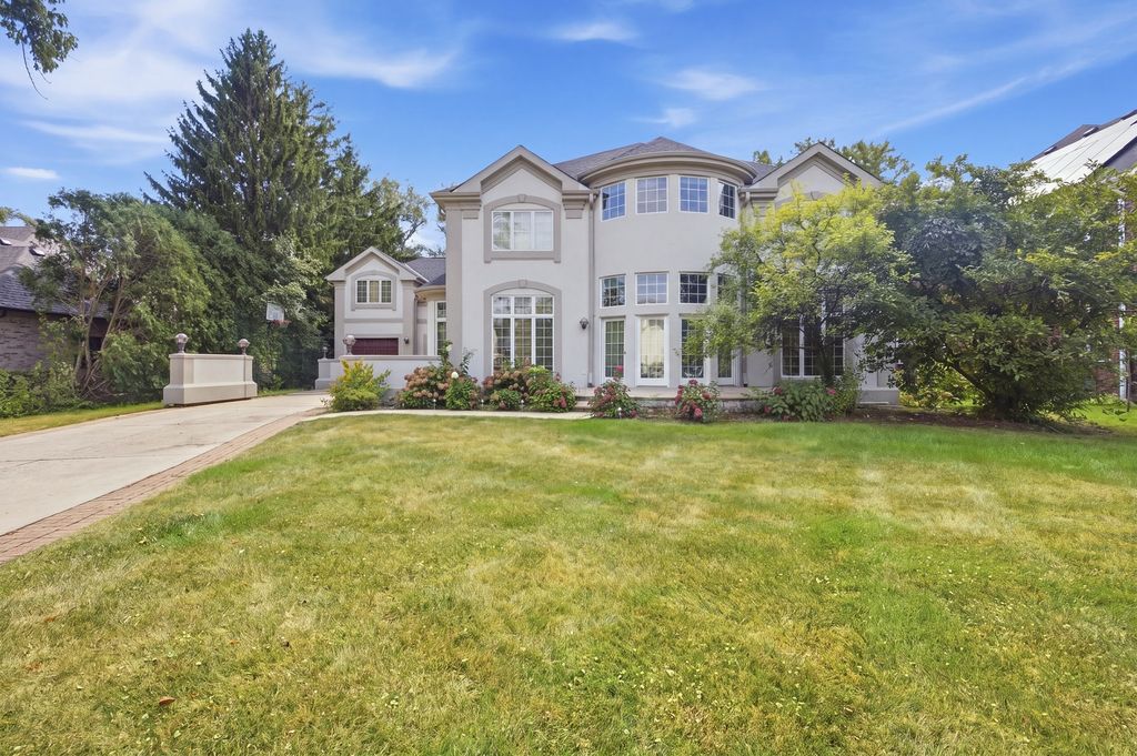 351 WILLOWOOD Lane, Willowbrook, IL 60527 — photo 2