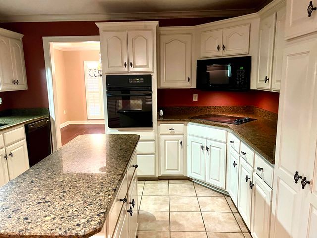 100 Ginger Court, Searcy, AR 72143