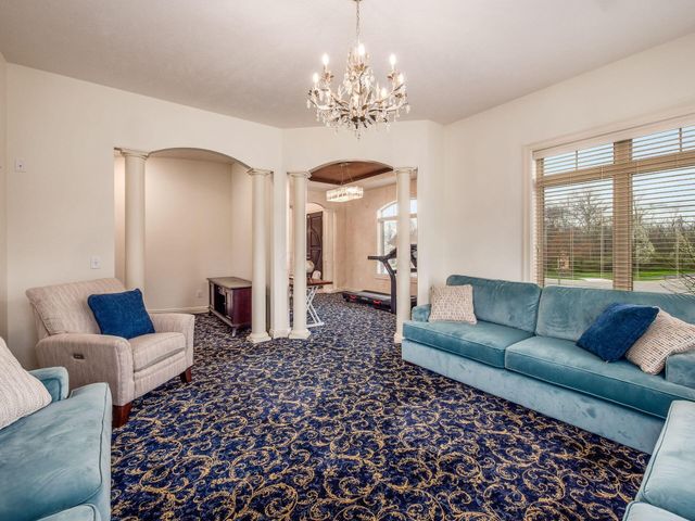 7028 Corazon Drive, Dublin, OH 43016