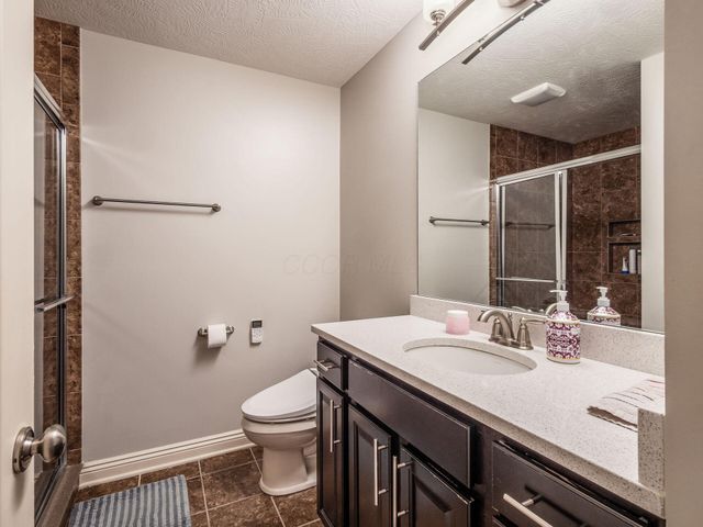 7028 Corazon Drive, Dublin, OH 43016