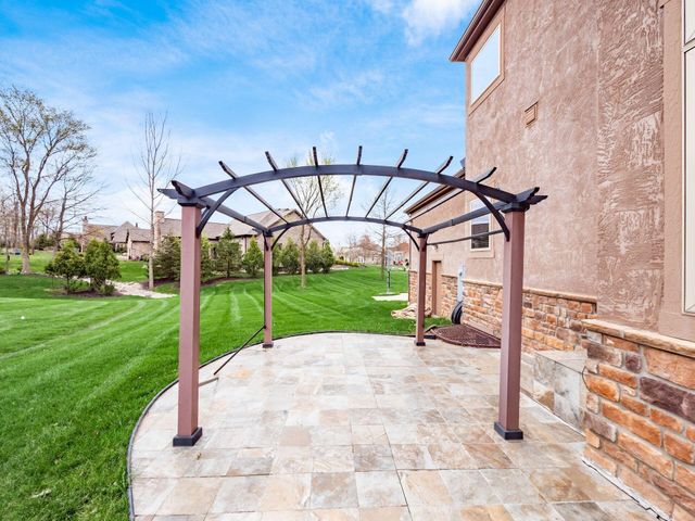 7028 Corazon Drive, Dublin, OH 43016