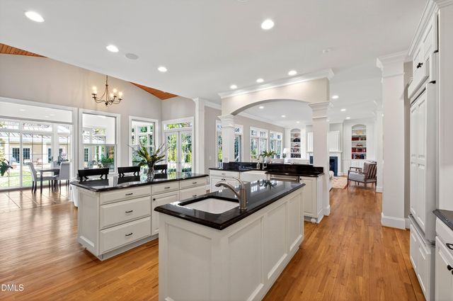 109 Chimeneas Place, Chapel Hill, NC 27517