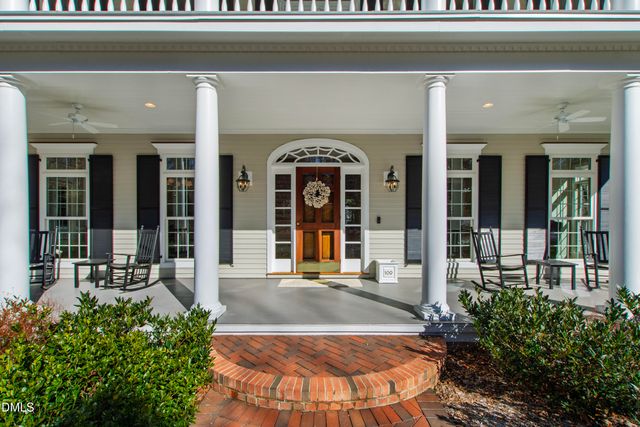 109 Chimeneas Place, Chapel Hill, NC 27517