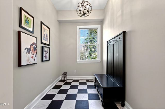 109 Chimeneas Place, Chapel Hill, NC 27517