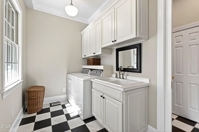 109 Chimeneas Place, Chapel Hill, NC 27517