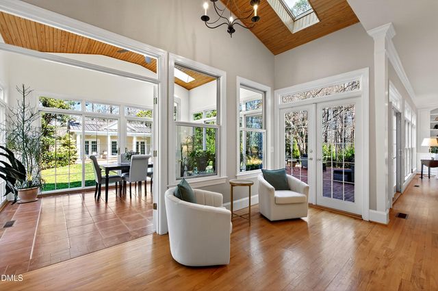 109 Chimeneas Place, Chapel Hill, NC 27517