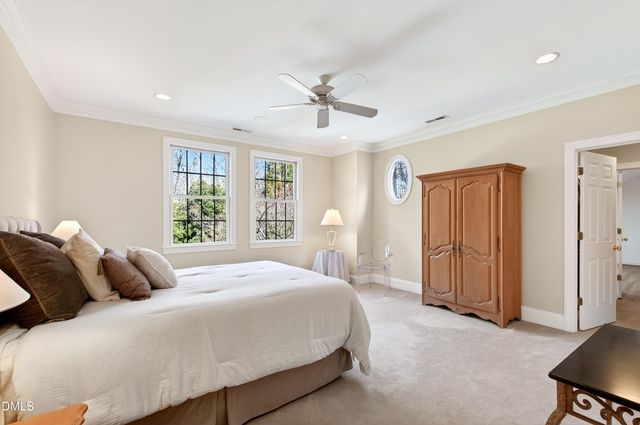 109 Chimeneas Place, Chapel Hill, NC 27517