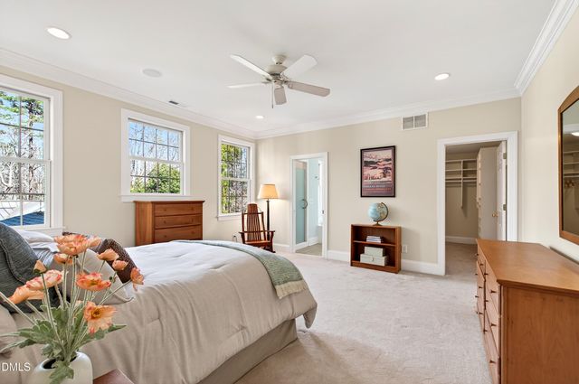 109 Chimeneas Place, Chapel Hill, NC 27517