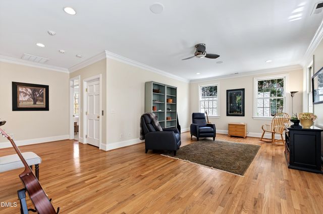 109 Chimeneas Place, Chapel Hill, NC 27517