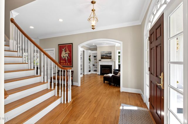 109 Chimeneas Place, Chapel Hill, NC 27517