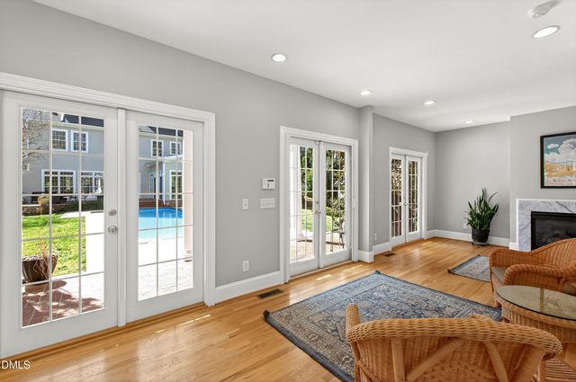 109 Chimeneas Place, Chapel Hill, NC 27517