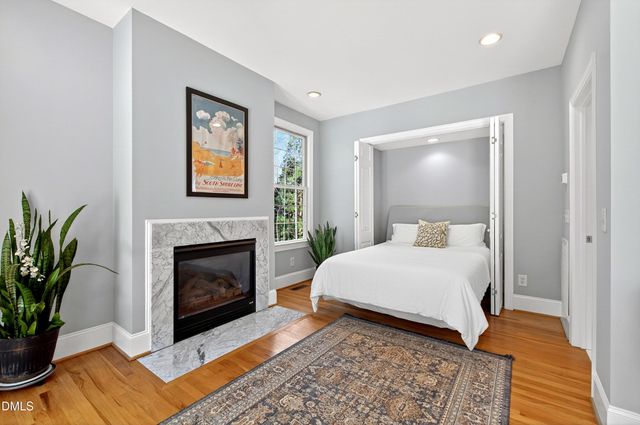 109 Chimeneas Place, Chapel Hill, NC 27517