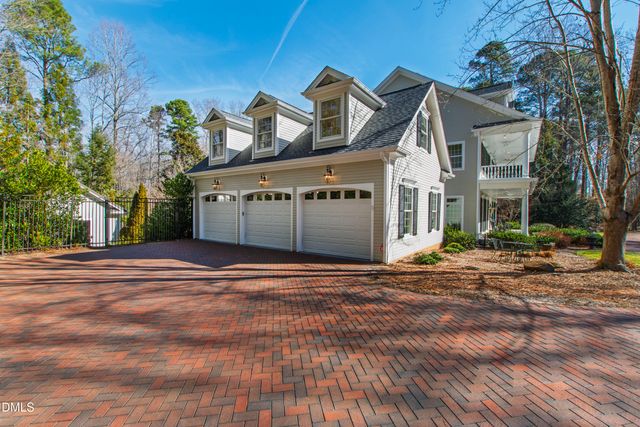 109 Chimeneas Place, Chapel Hill, NC 27517