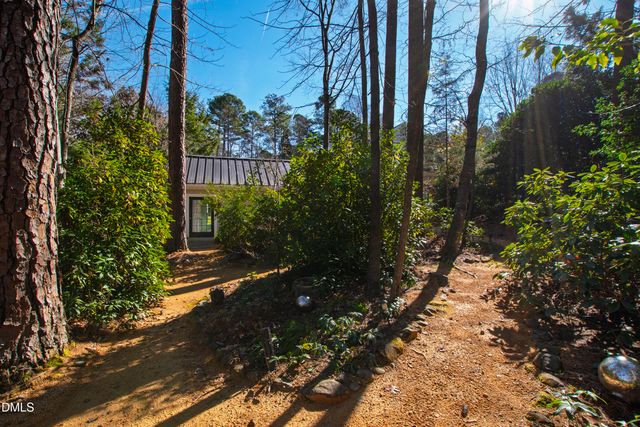 109 Chimeneas Place, Chapel Hill, NC 27517