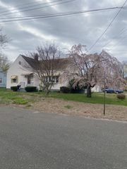 59 Roosevelt Drive, Ansonia, CT 06401