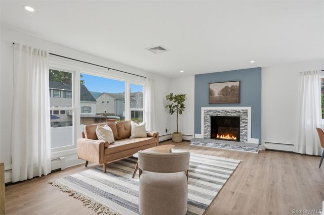 103 W Willow Street, Beacon, NY 12508