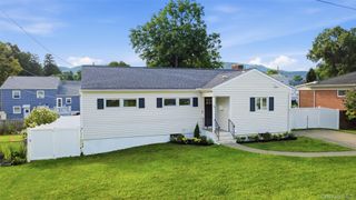 103 W Willow Street, Beacon, NY 12508
