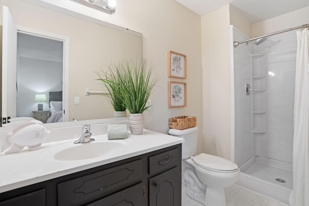 Image 13 of property listing at 104 Hedge Row, Goose Creek, SC 29445