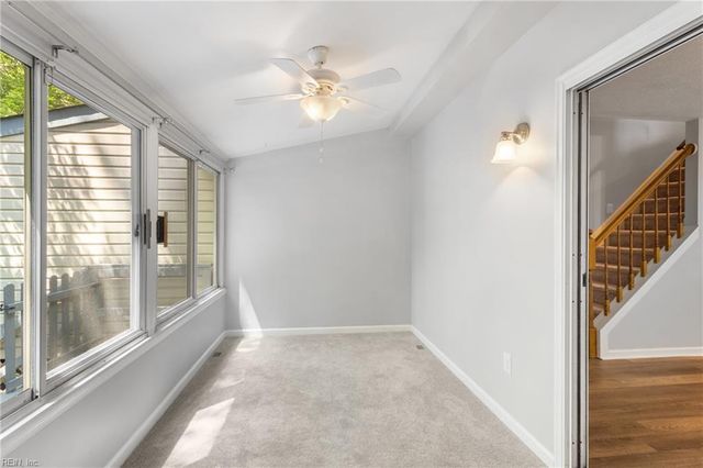 6432 Village Woods CT, Gloucester, VA 23061