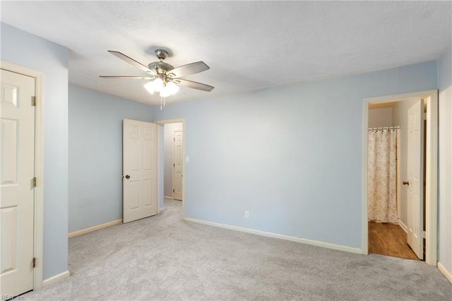 6432 Village Woods CT, Gloucester, VA 23061