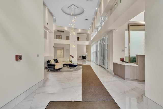 3330 NE 190th Street 1011, Aventura, FL 33180