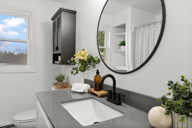 9 Reservoir Road, Knox, NY 12009