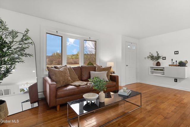 9 Reservoir Road, Knox, NY 12009