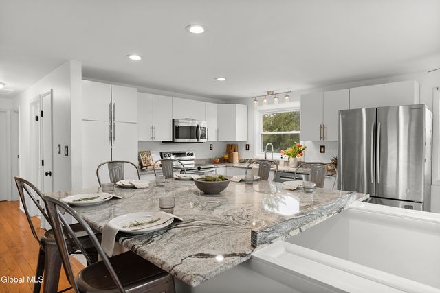 9 Reservoir Road, Knox, NY 12009