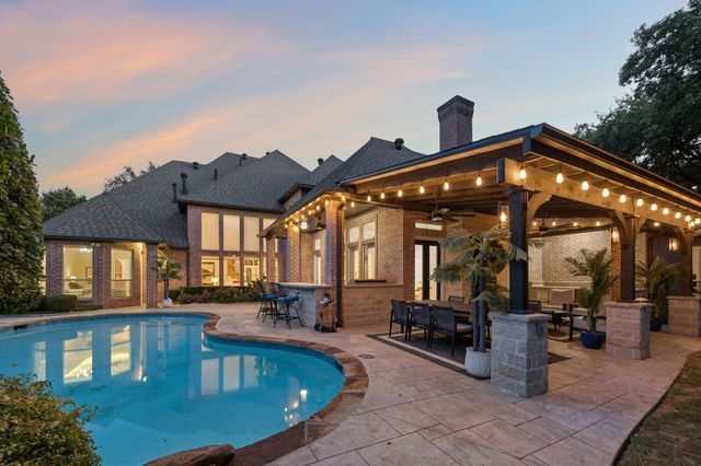 1010 Ashlawn Drive, Southlake, TX 76092
