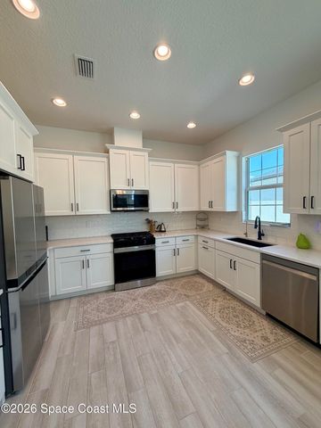 2245 Reeling Circle, Melbourne, FL 32940