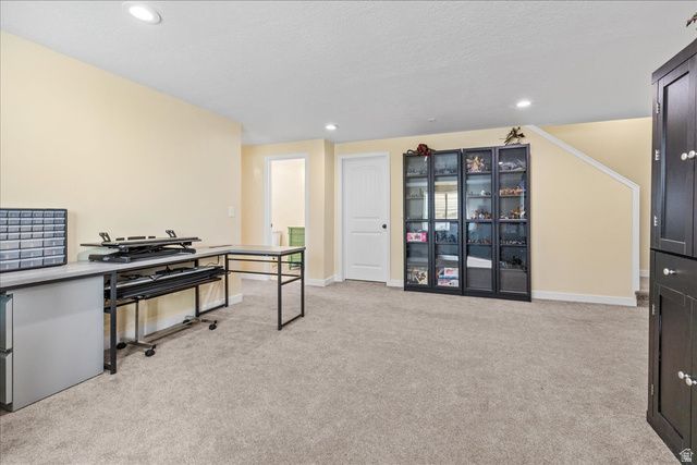 6321 W MOON DR, South Jordan, UT 84009