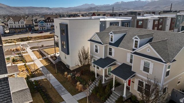 6321 W MOON DR, South Jordan, UT 84009