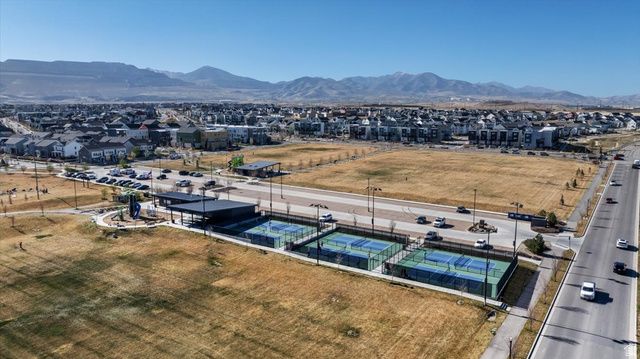 6321 W MOON DR, South Jordan, UT 84009