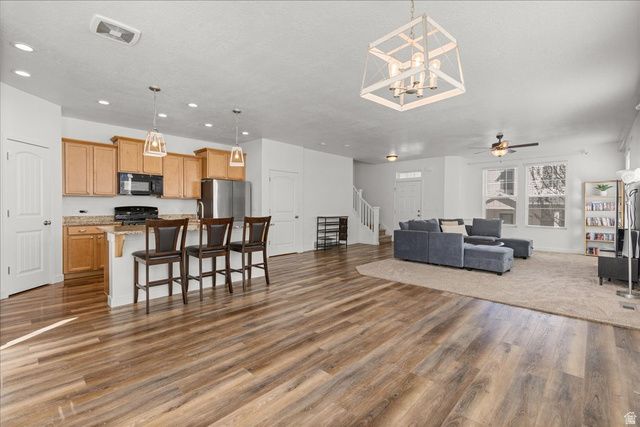 6321 W MOON DR, South Jordan, UT 84009