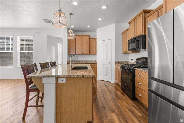 6321 W MOON DR, South Jordan, UT 84009