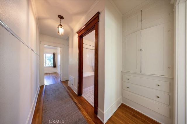 135 N San Marino Avenue, Pasadena, CA 91107