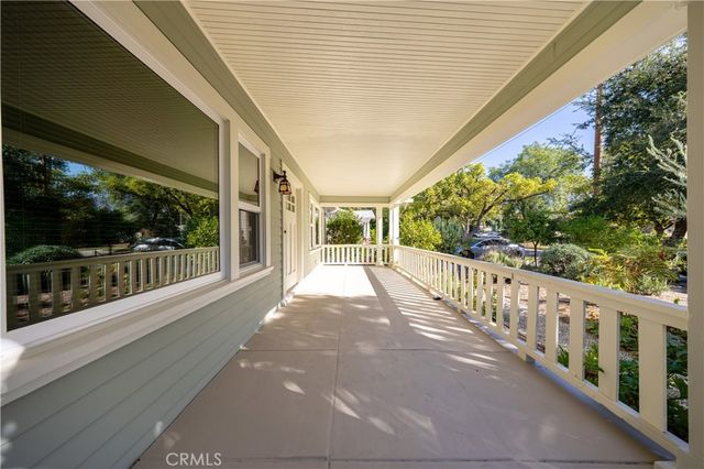 135 N San Marino Avenue, Pasadena, CA 91107