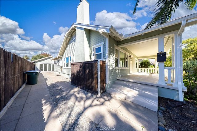 135 N San Marino Avenue, Pasadena, CA 91107