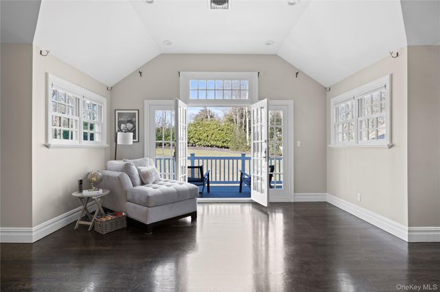 28 Dunlop Road, Huntington, NY 11743