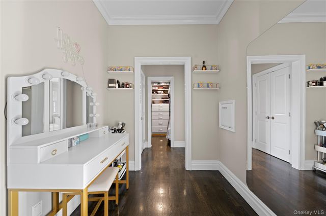 28 Dunlop Road, Huntington, NY 11743