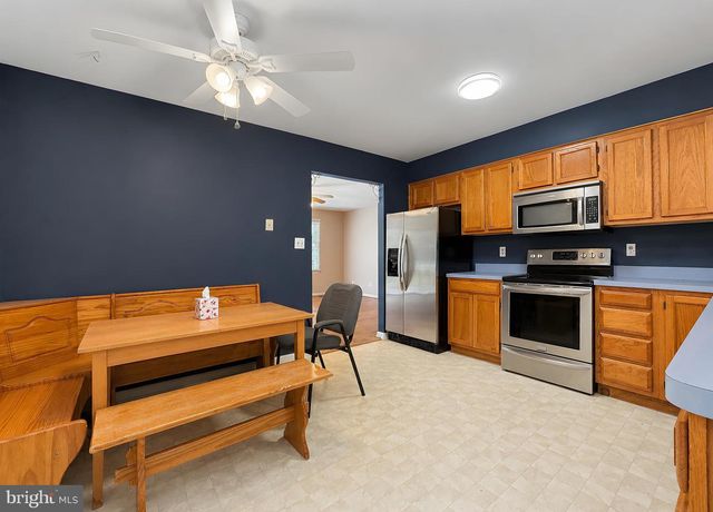 8433 SAILBOAT LN, Lusby, MD 20657
