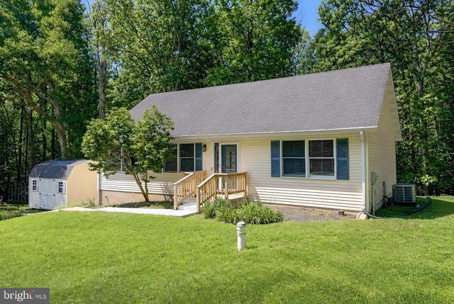 8433 SAILBOAT LN, Lusby, MD 20657