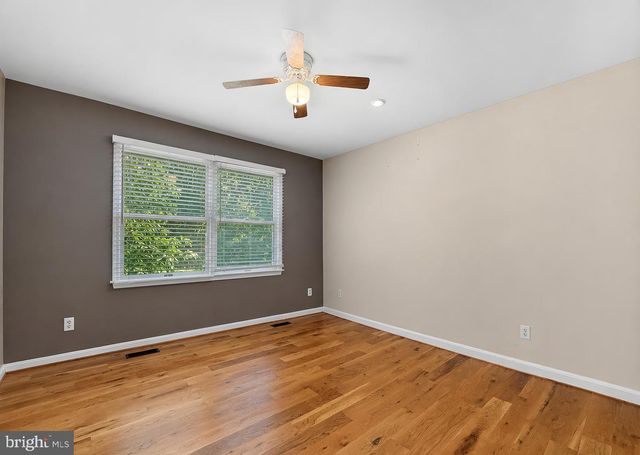 8433 SAILBOAT LN, Lusby, MD 20657