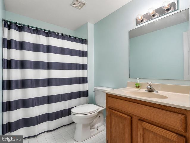 8433 SAILBOAT LN, Lusby, MD 20657